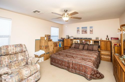 950 Kelsi Ave, San Tan Valley AZ  85140-4141 exterior