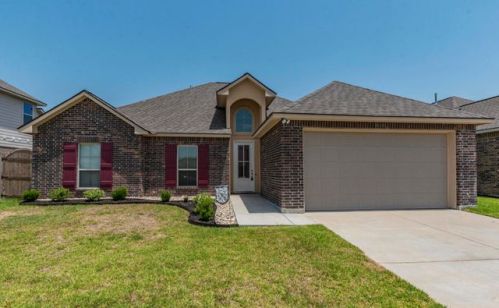 201 Frst Grv Dr, Youngsville LA  70592-6280 exterior