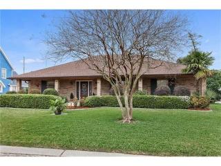 1825 Lake Superior Dr, Harvey, LA 70058-5140