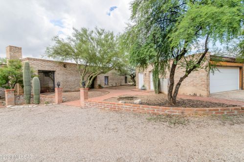 12010 Jefsumark Cir, Tucson, AZ 85749-9698