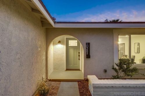 10382 Greenford Dr, San Diego, CA 92126-3335