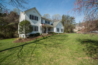 5227 Robert Hunt Ct, Warrenton, VA 20187-4574