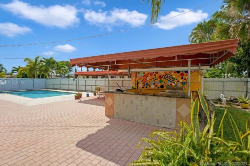6901 16th St, Hollywood FL  33023-2025 exterior