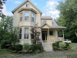 16 Pausley Ct, Beckers Corners, NY 12158-1781