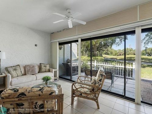 5293 Stonybrook Ln, Boynton Beach FL  33437-1616 exterior