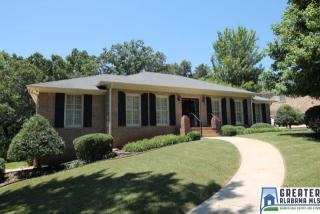 1312 Stonehedge Dr, Birmingham, AL 35235-2732