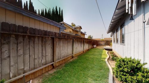 3336 Topeka St, Riverbank CA  95367-2330 exterior