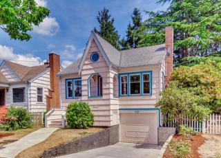 8028 17 Ave, Seattle WA  98115-4419 exterior