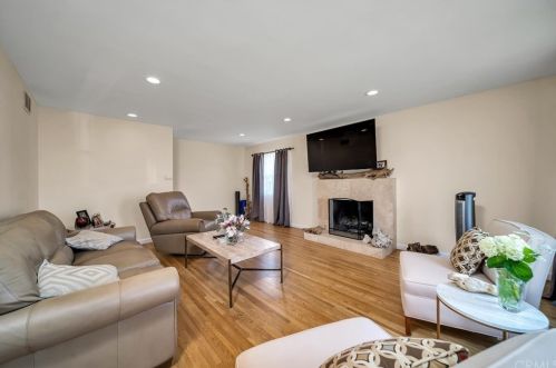 1226 Elm Ave, Torrance, CA 90503-6114