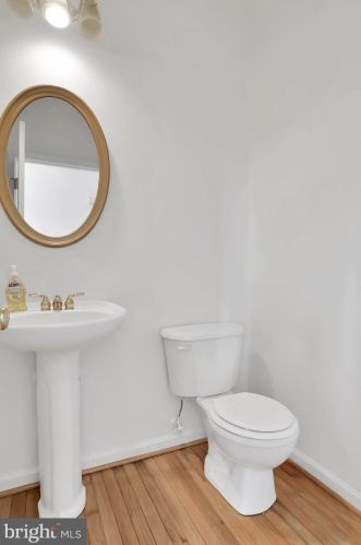 20 Cool Springs Ln, Charles Town WV  25414-4647 exterior