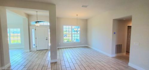 1502 13th Ter, Cape Coral, FL 33909-1588