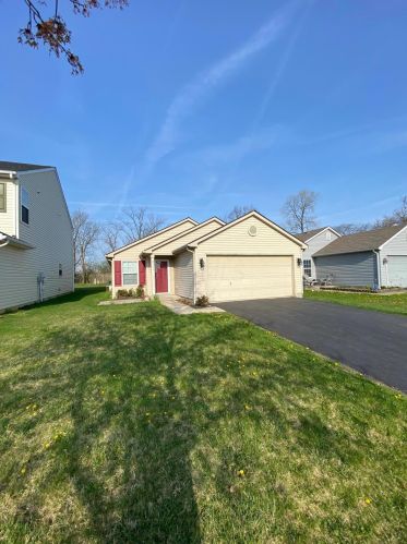 2111 Prominence Dr, Darbydale, OH 43123-1185