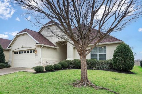 11313 Southerland Dr, Denton, TX 76207-8693