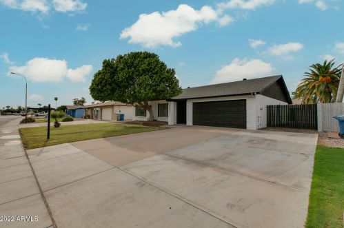 1702 Summit Pl, Chandler, AZ 85224-1251