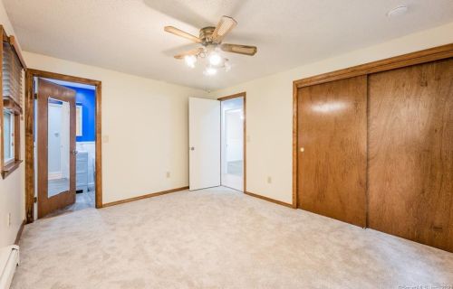 13 Bobwhite Trl, Gales Ferry CT  06335-2002 exterior