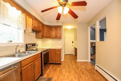 9 Jessica Dr, Nashua, NH 03060-4278