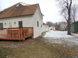 621 Iowa St, Ruble, IA 51001-8550
