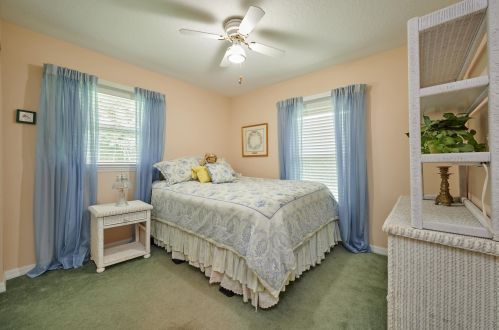 5175 8 St, Vero Beach FL 32968-9712 exterior