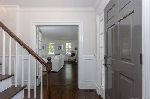 7 Brinckerhoff Ave, New Canaan, CT 06840-6207