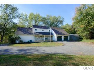 235 Walnut Dr, Northampton, PA 18067-9274