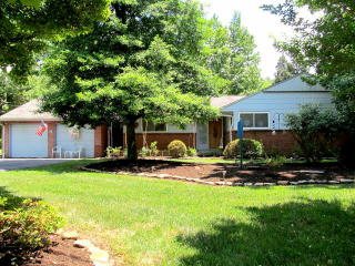 6838 Dorchester Dr, Knoxville, TN 37909-2605