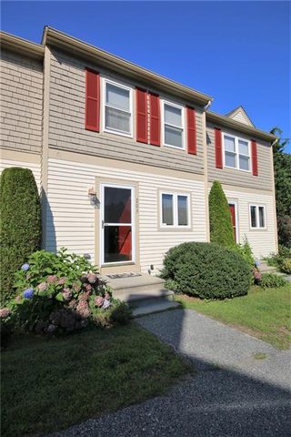 203 Fairway Dr, Coventry, RI 02816-5781