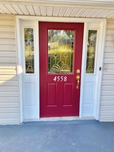 4558 Sardis Rd, New Kensington, PA 15068-9234