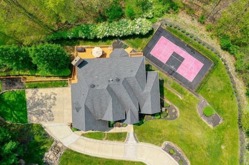 205 Lakeview Dr, Moon Twp, PA 15108-9775