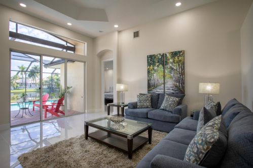 3471 177 Ave, Hollywood FL 33029-1672 exterior