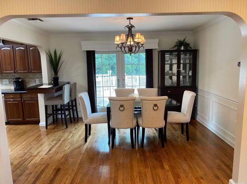 2254 Merokee Pl, North Bellmore NY  11710-3324 exterior