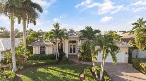 1554 Buccaneer Ct, Marco Island, FL 34145-4135