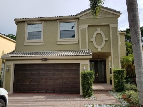 9046 Alexandra Cir, West Palm Beach, FL 33414-6440