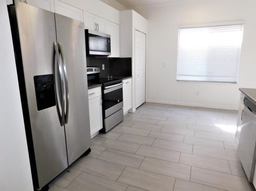 1613 Gray Bark Dr, Oldsmar FL  34677-2766 exterior