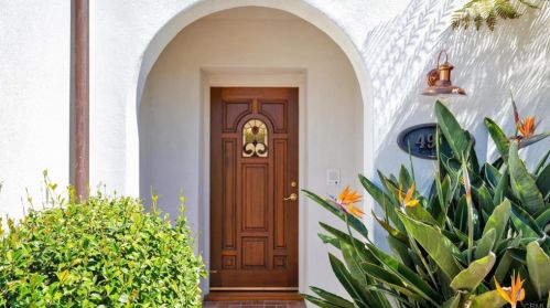 4945 Emelene St, San Diego, CA 92109-2202