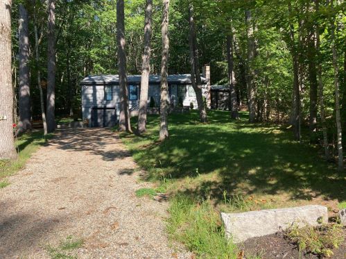 12 Brookwood Dr, Ossipee, NH 03864-7370