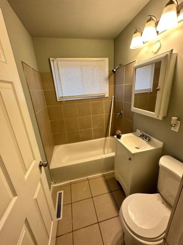 2437 Marshalltown Ln, Gary IN  46407-1879 exterior