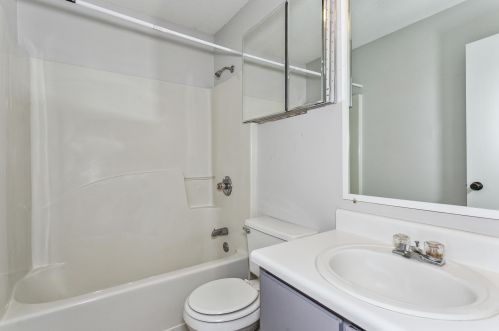 1018 Rockport Dr, Fort Walton Beach FL  32547-3847 exterior