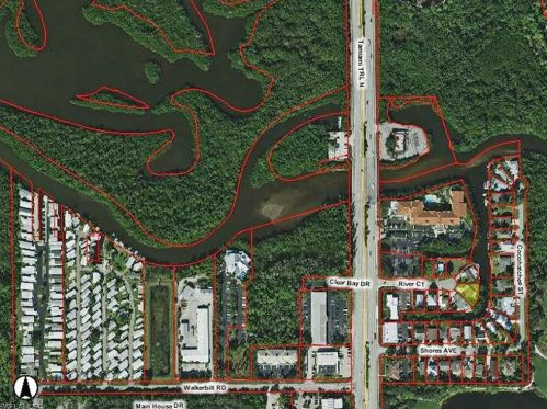 88 River Ct, Naples, FL 34110-1602