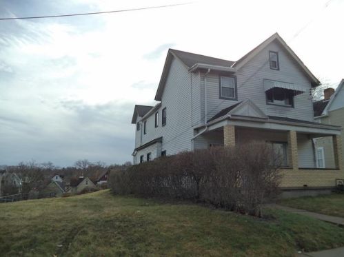 905 Park St, Mckeesport, PA 15132-2150