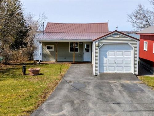 12253 Road 472, Dexter, NY 13634-2079