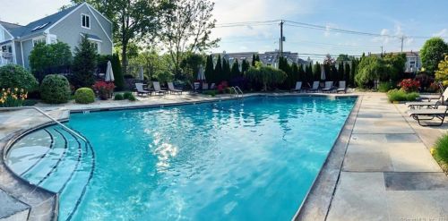 139 Sandpiper Cres, Milford CT  06460-7968 exterior