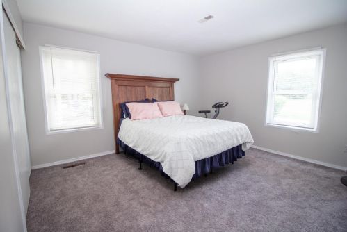 408 Sunset Dr, Johnstown OH  43031-1166 exterior