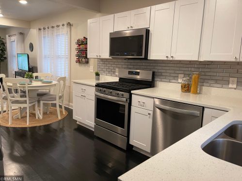 3643 Snelling Ave, Minneapolis MN  55406-2633 exterior