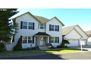 980 Granite Ridge St, Roseburg, OR 97470-3351