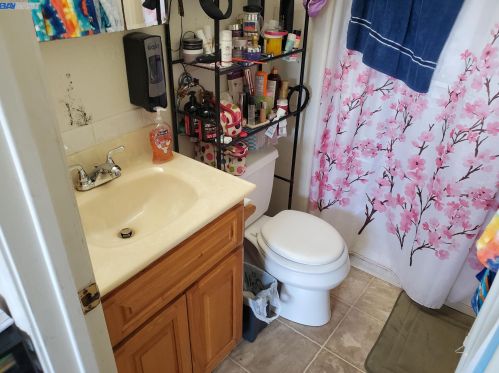 960 Folsom Ave, Hayward CA 94544-5700 exterior