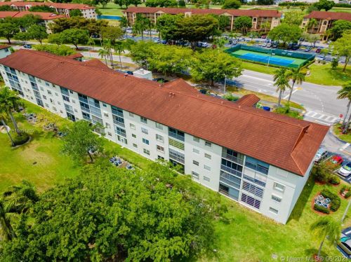 1300 130th Ave, Hollywood FL  33027-2133 exterior