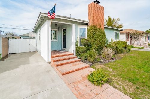 4623 Iroquois Ave, Lakewood, CA 90713-2713