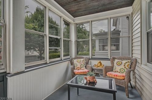 215 Clay Ave, Roselle Park, NJ 07204-2101