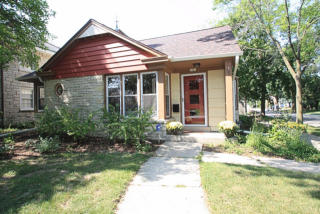 3481 Dousman St, Milwaukee, WI 53212-1735