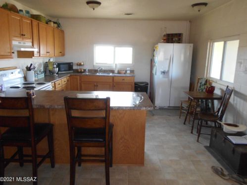 6218 Chiricahua Dr, Sunizona AZ  85625-6051 exterior